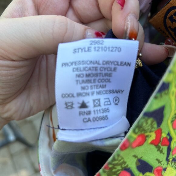 Tory Burch Tulip Print Bermuda Shorts Size 6 Floral Spring Chic - Picture 14 of 16